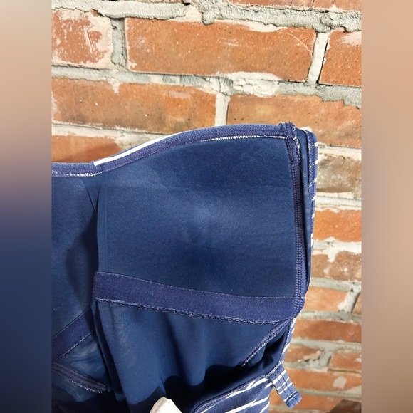 Niptuck Multi Fit Cup Navy Ruched Striped Swimsuit Size 8 - Picture 11 of 11